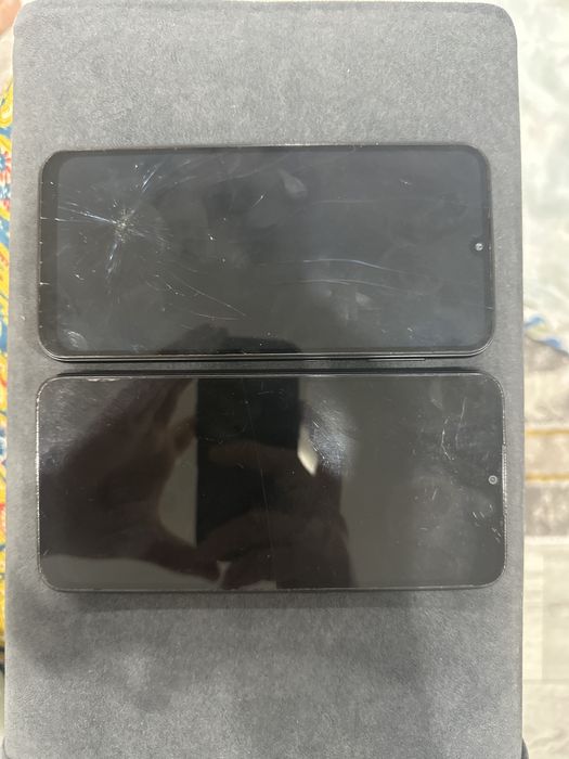 Samsung A24 / Redmi 9 C
