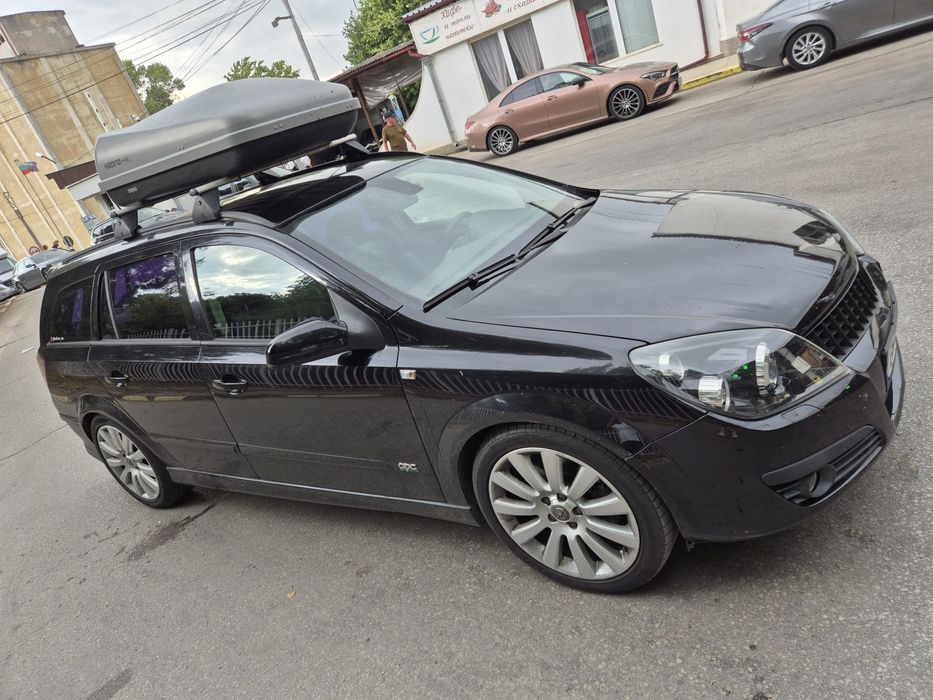 Opel Astra H 1.9 CDTI 150 cp Opc line