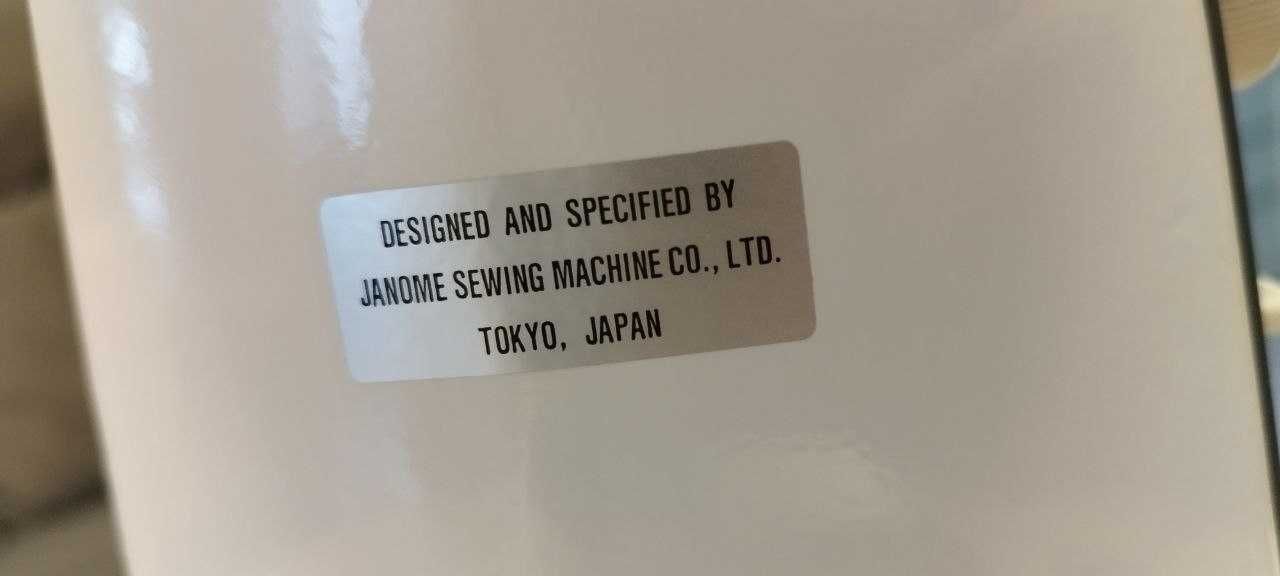 Продается швейная машина Janome 392,новая,производства Япония, Токио