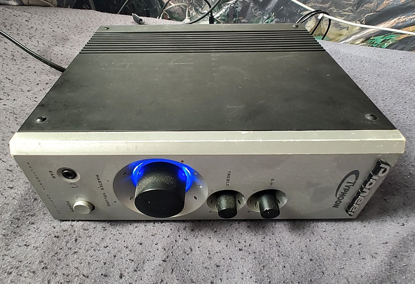 Typhoon Multimedia Amplifier

Работещ, в много добро състояние !
40лв