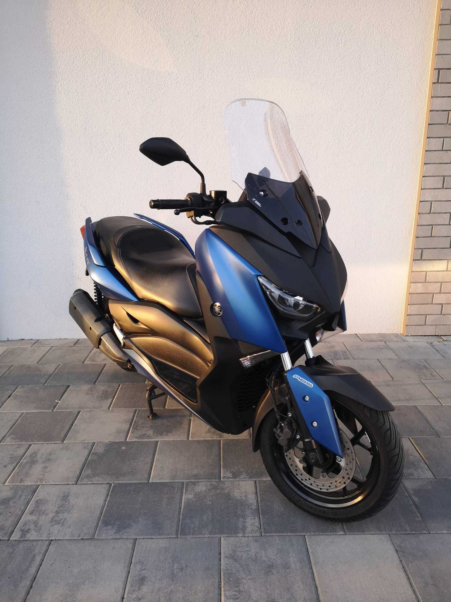Yamaha x-max 300