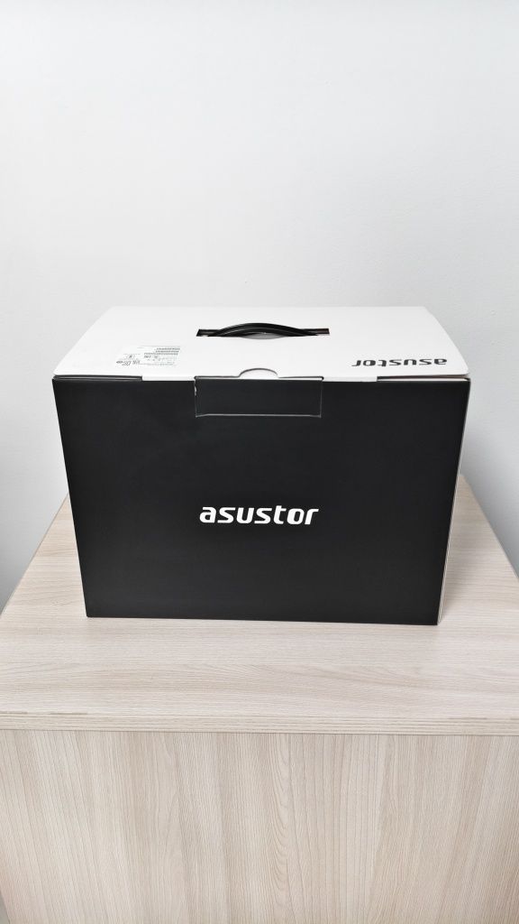 Сетевой накопитель Asustor AS3204T v2, 4 отсека, мощный 4-ядерный проц