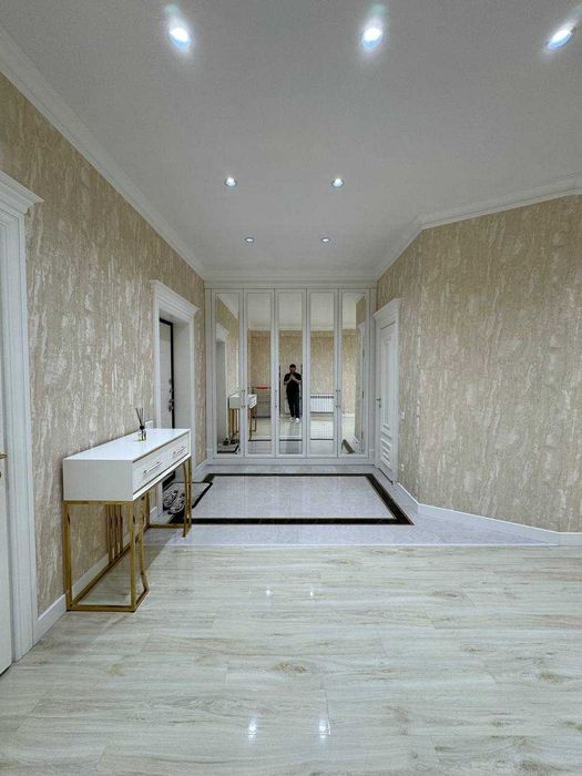 продается 3 комнатная евро квартира 175м2: Мирабад Госпитальный СРОЧНО