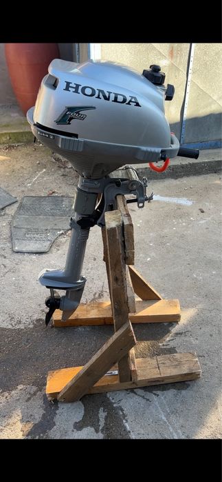 Vand motor honda 2,3 cp 4T