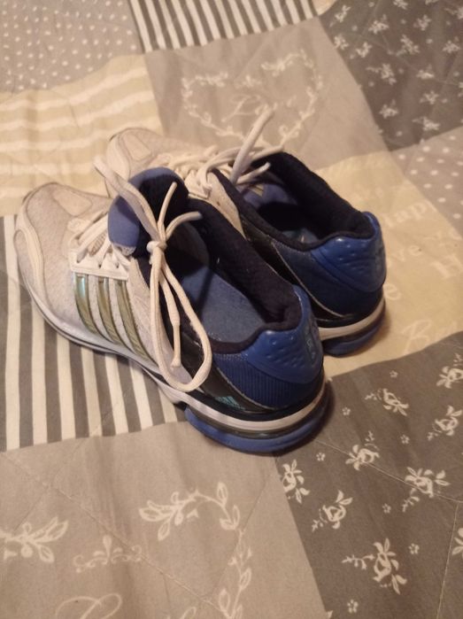 Pantof sport de vanzare