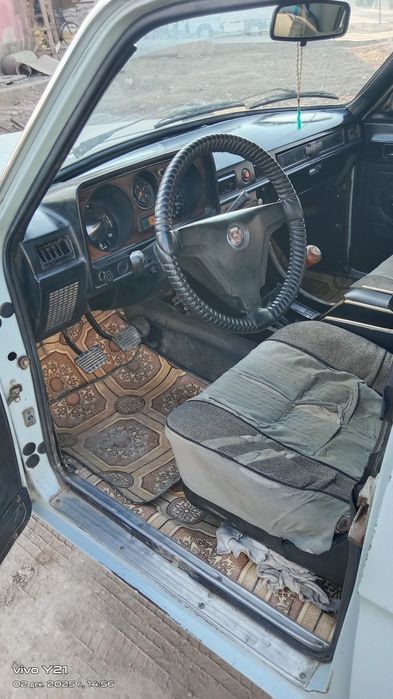 Волга 24/10 сотилади