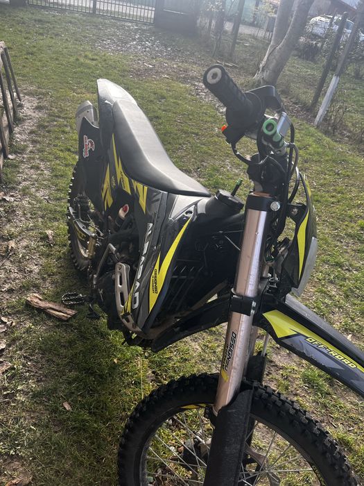 Cross 250 enduro