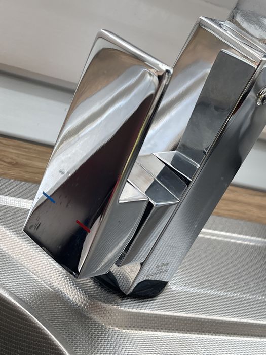 Baterie spalator , robinet lebada  chrom