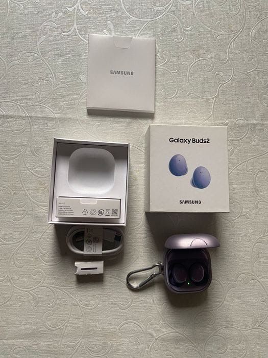 Samsung Galaxy Buds 2 Violet in Cutie