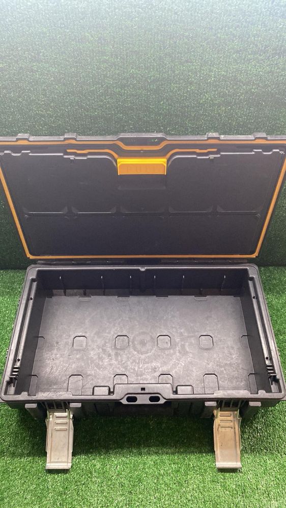 Куфар за инструменти Dewalt