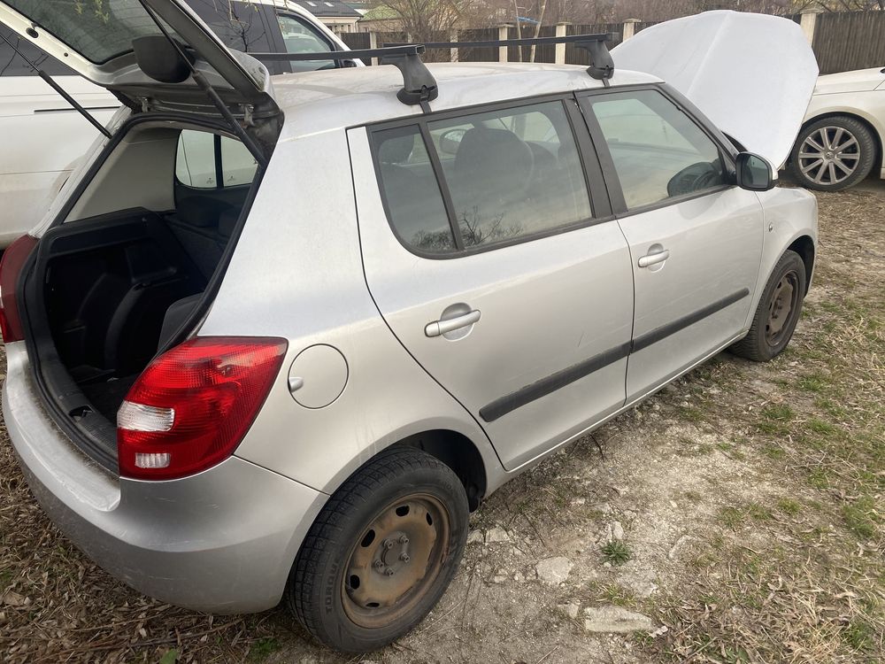 Dezmembrez Skoda Fabia 1.2 TSI 2013 cod Motor CBZA, cod culoarea LA7W