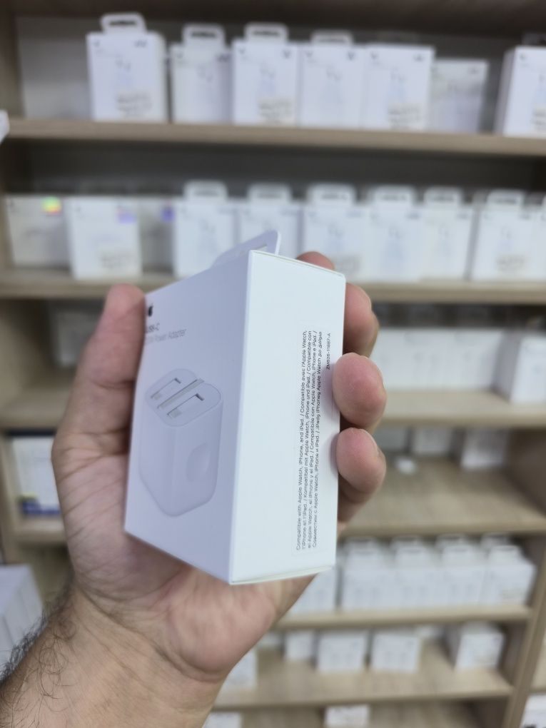 Iphone 20W adapter