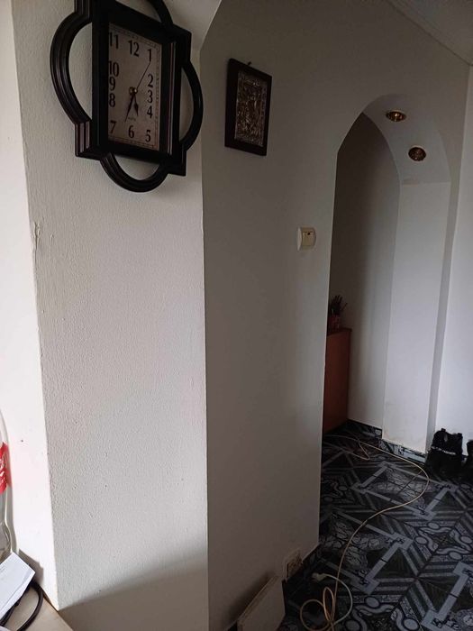 Vând apartament 3 camere Cug