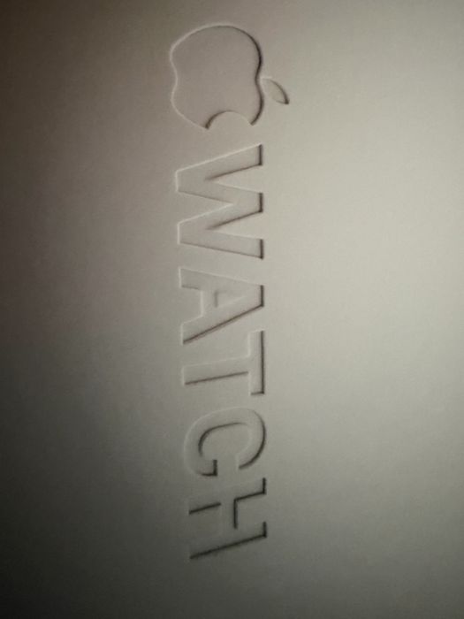 Продава Apple Watch Serie 8;41mmStarlight Alu