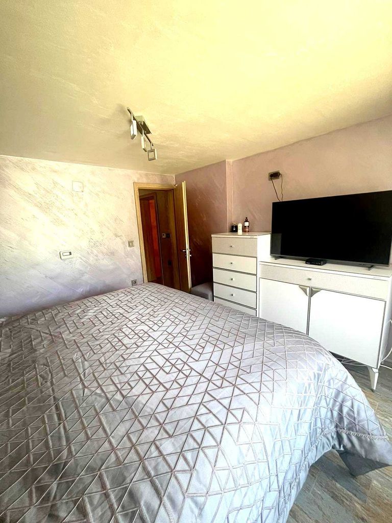 Продава се Къща в с. Дръмша, Област София-област - 200 кв.м за 1625 €/кв.м - Снимка #14