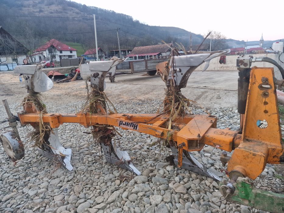 Vând plug huard tr 65