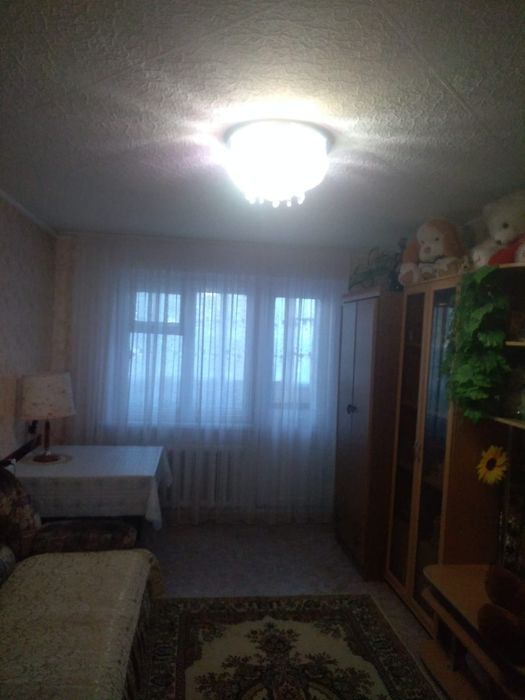 Продам  2 комн в 11 а микр