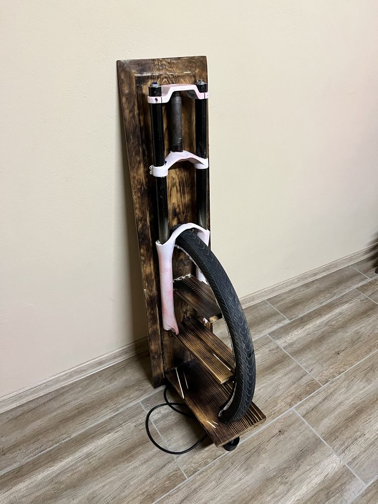 Bike Рафтове за стена