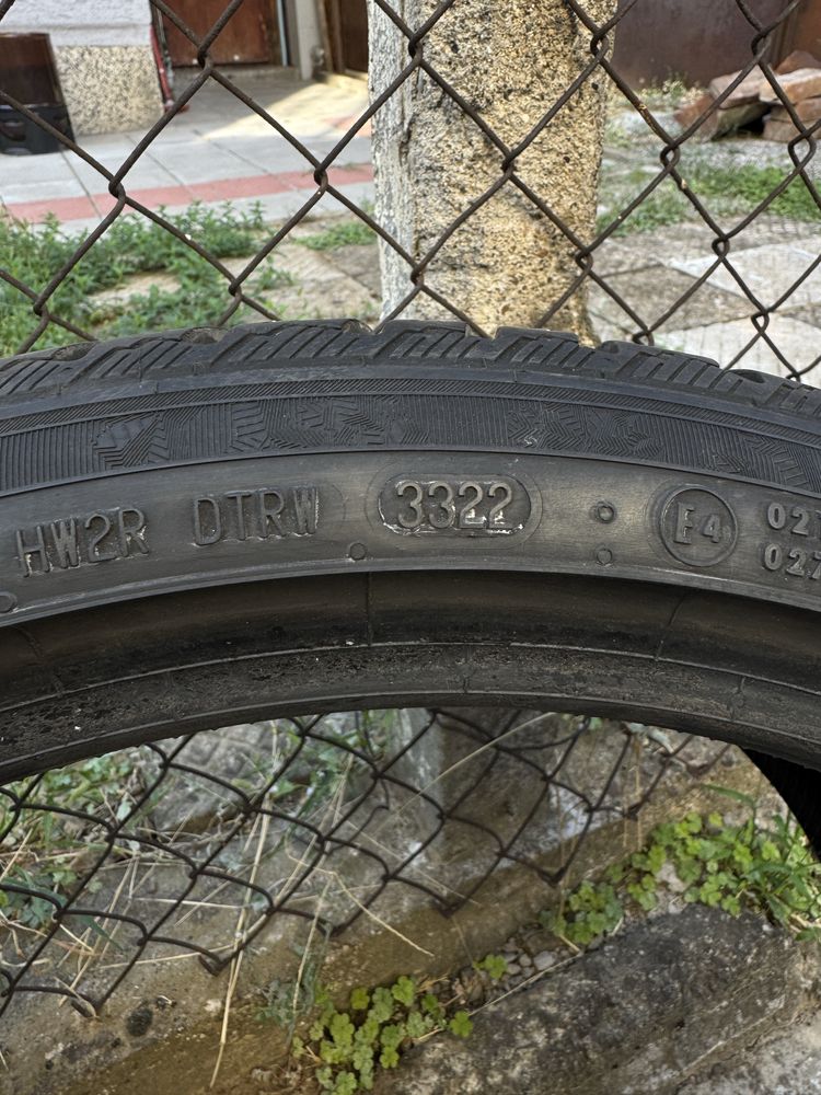 Зимни гуми SEMPERIT SPEED GRIP 3 235/35/19