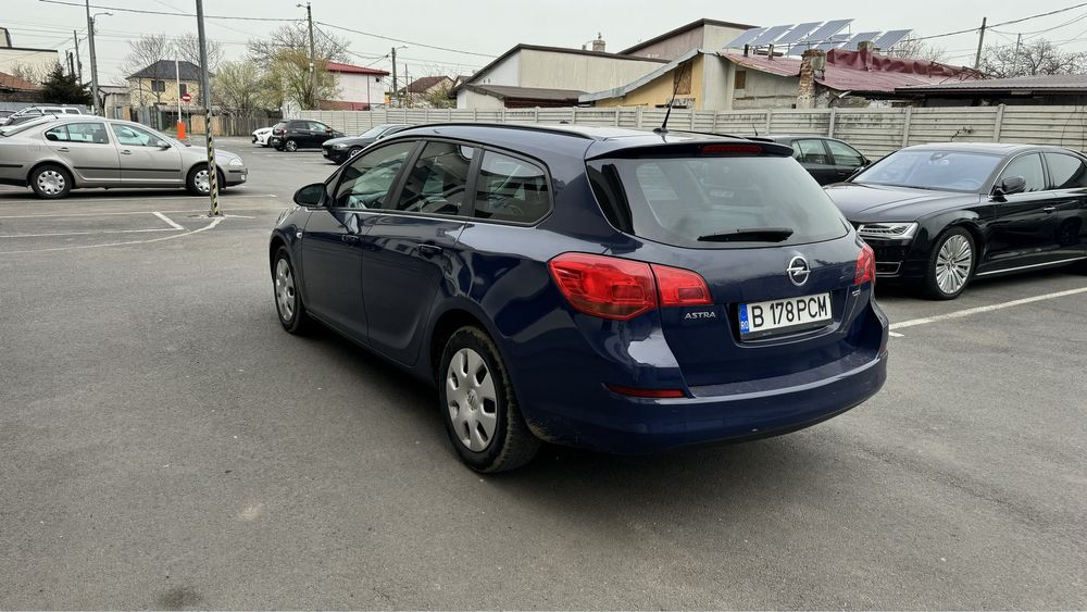 Vand opel astra j 1.7 110 cp an 2011