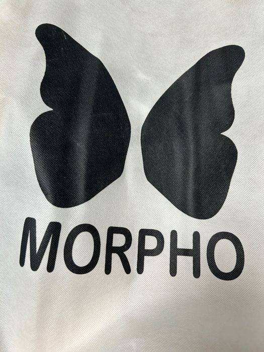 Vând rochie de mireasă , cu trenă, nouă, marca Morpho