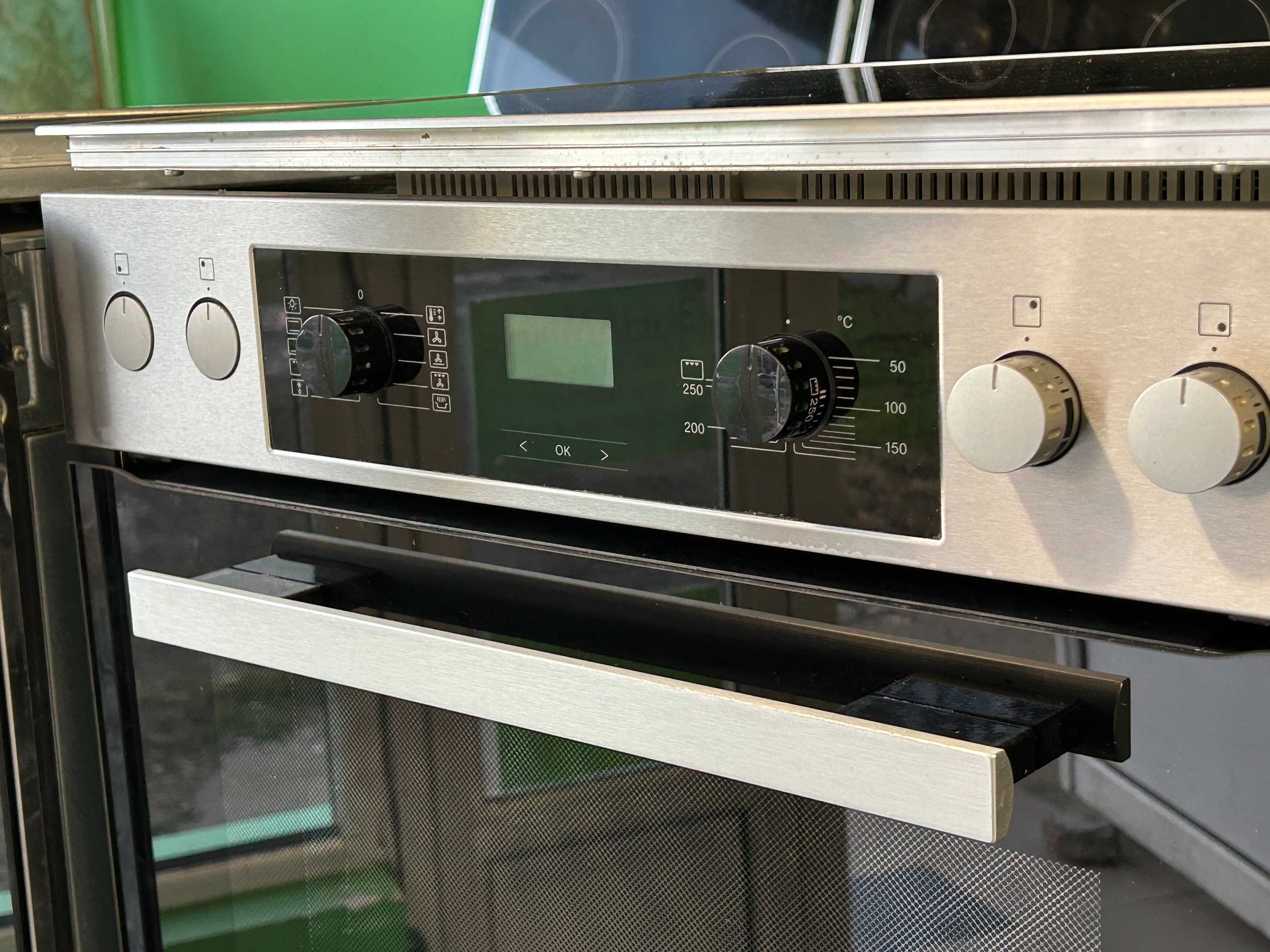 Фурна с индукционен плот за вграждане Miele H2265-I