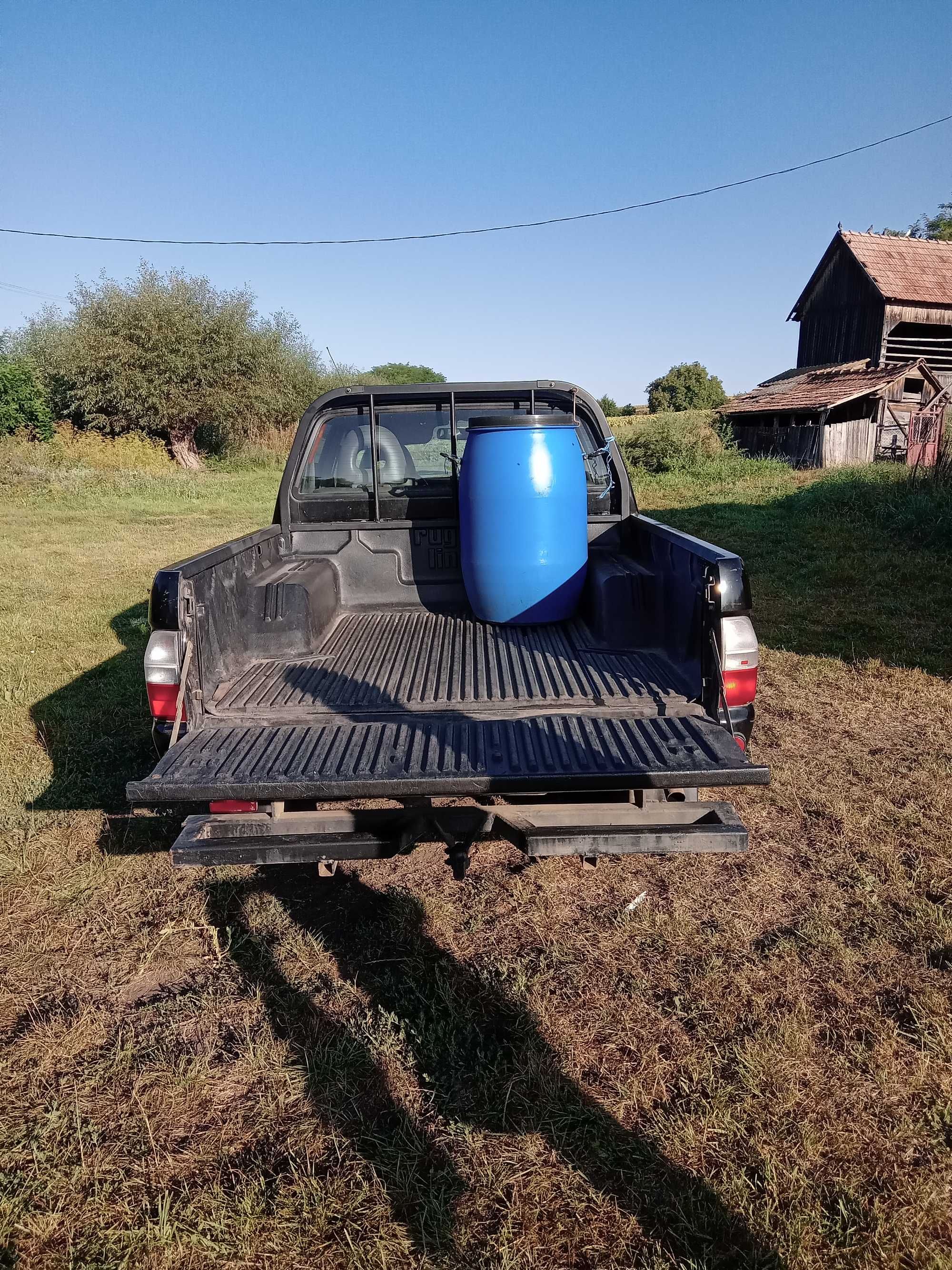 Mitsubishi l 200 an fabricație 2002