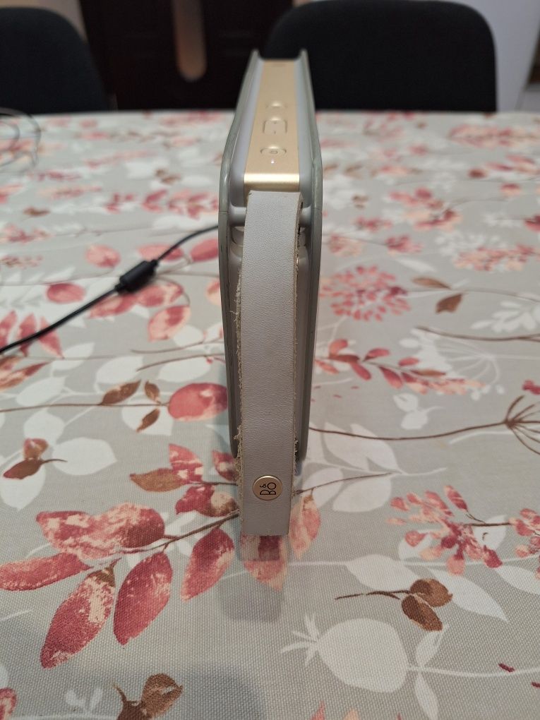 Продавам bluetooth колона Bang and Olufsen Beoplay A2