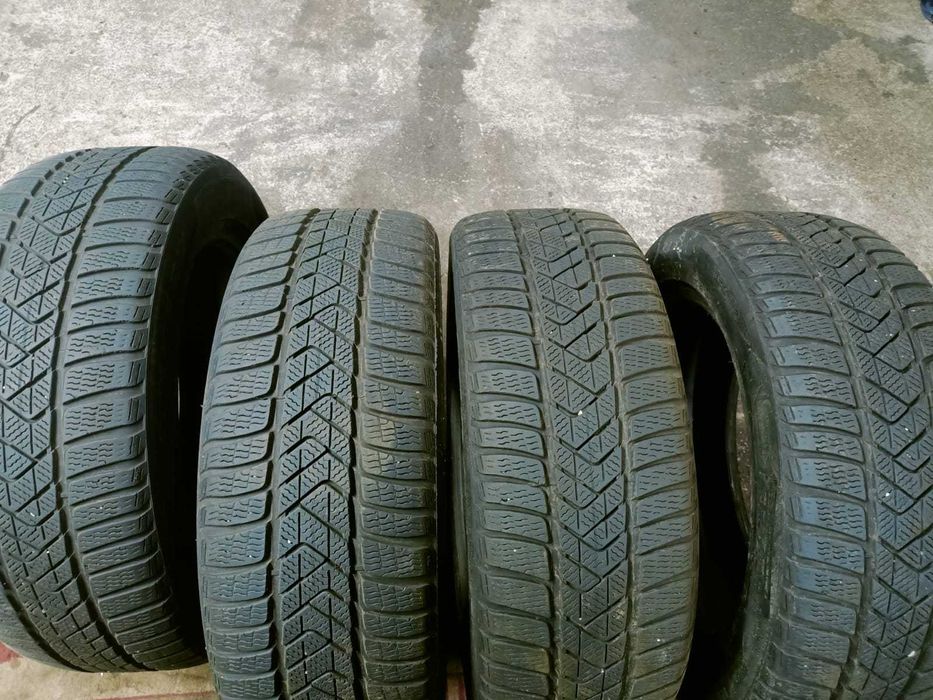 Cauciucuri Pirelli Sottozero