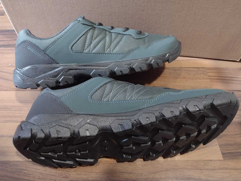 ЧИСТО НОВИ спортни обувки - н.43 и 44