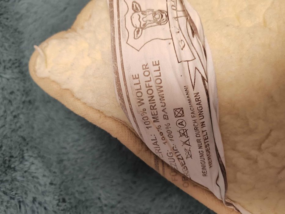 Pernă lână Merinos nouă