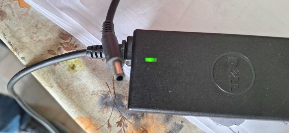 Incarcator alimentator laptop HP, Dell cu mufa mica, pin central 19,5V