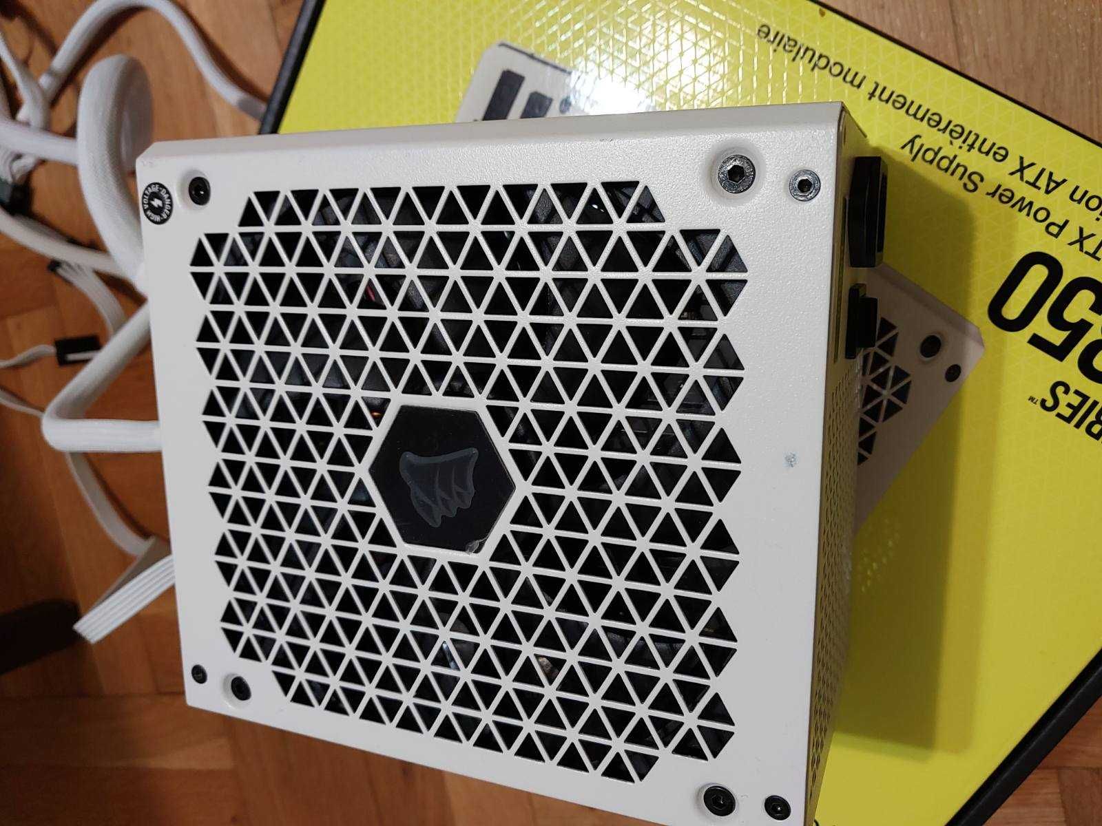 Corsair RM850 , 850W 80+Gold - модулно захранване