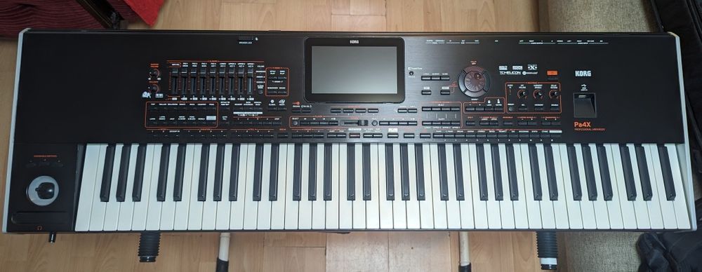 vand Korg Pa4x international 76