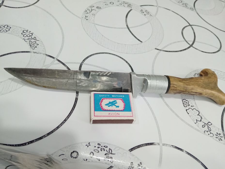 Продам нож разделочный