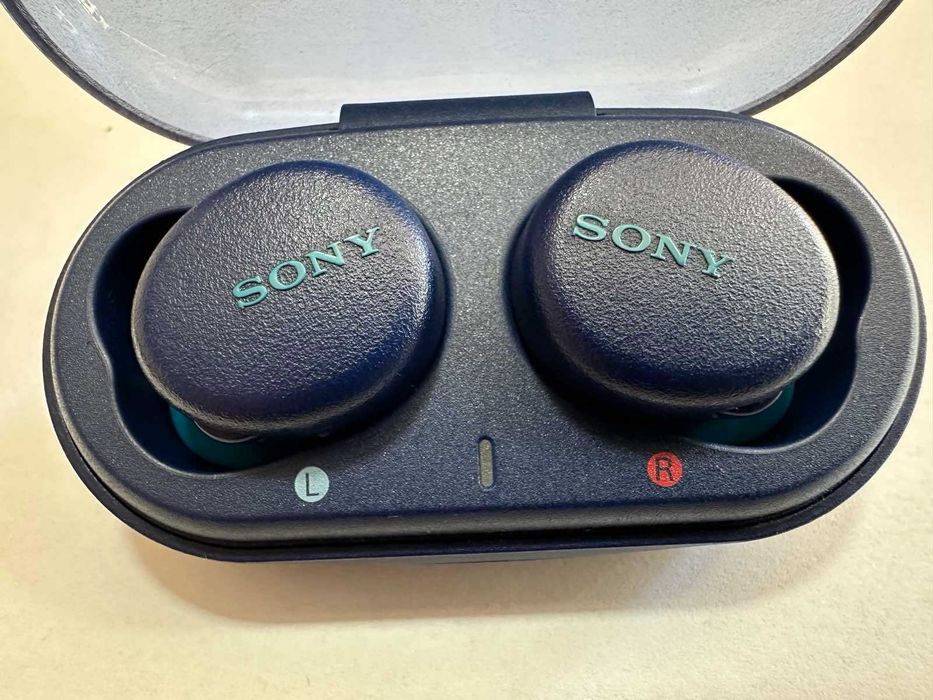 Безжични слушалки Sony - WF-XB700