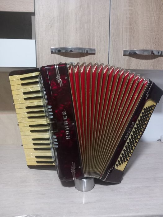 Vand Hohner Tango 2B