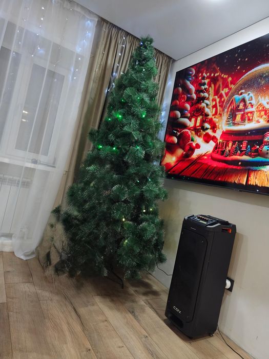 Продам елку искуственную