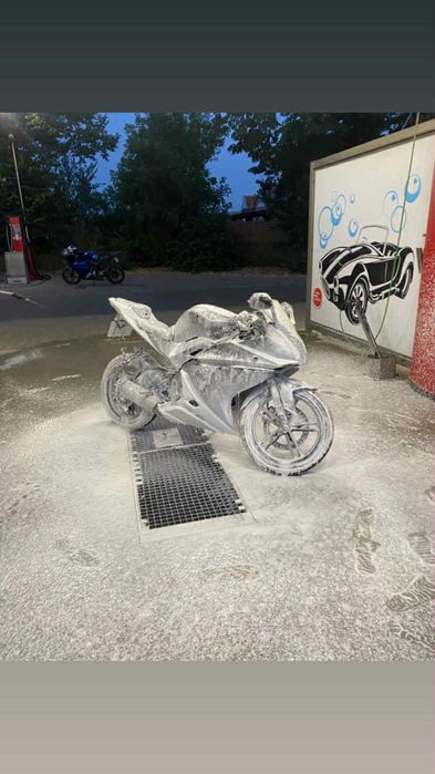 Motor yamaha yzf R125