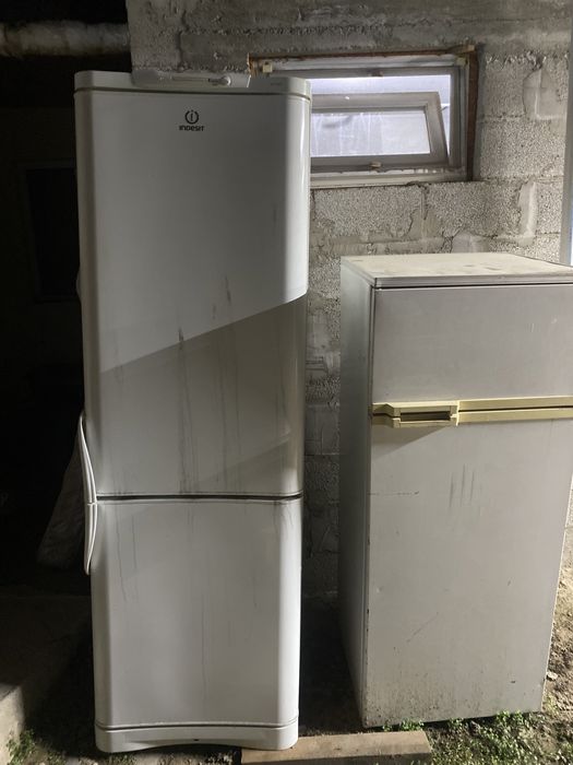 Продам холодильники