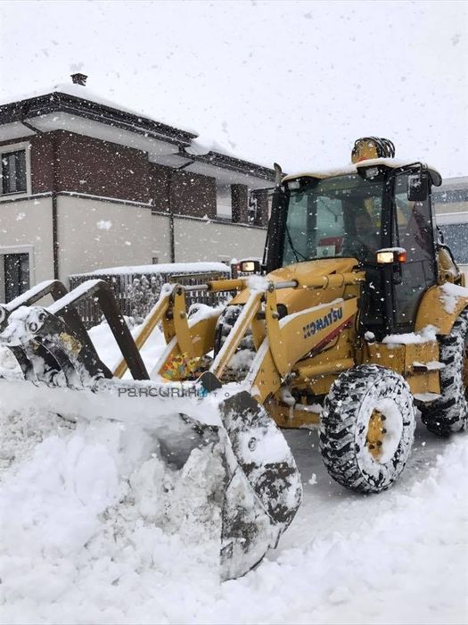 Închiriez buldoexcavator bobcat dezăpezire zăpadă lama deszăpezire