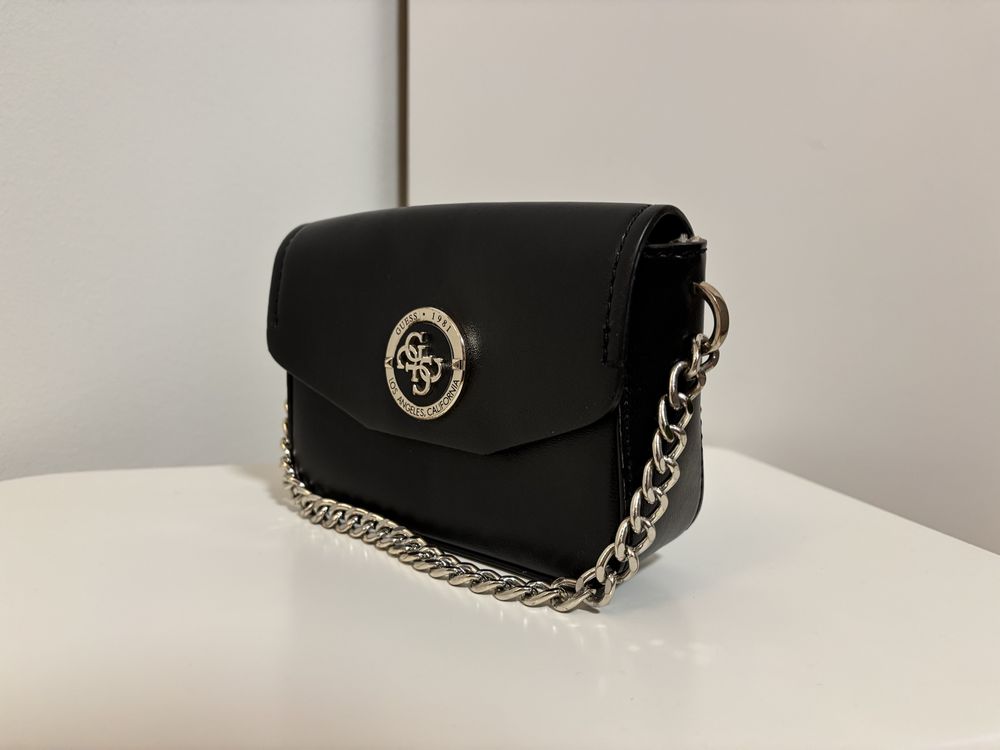 Мини дамска чанта Guess