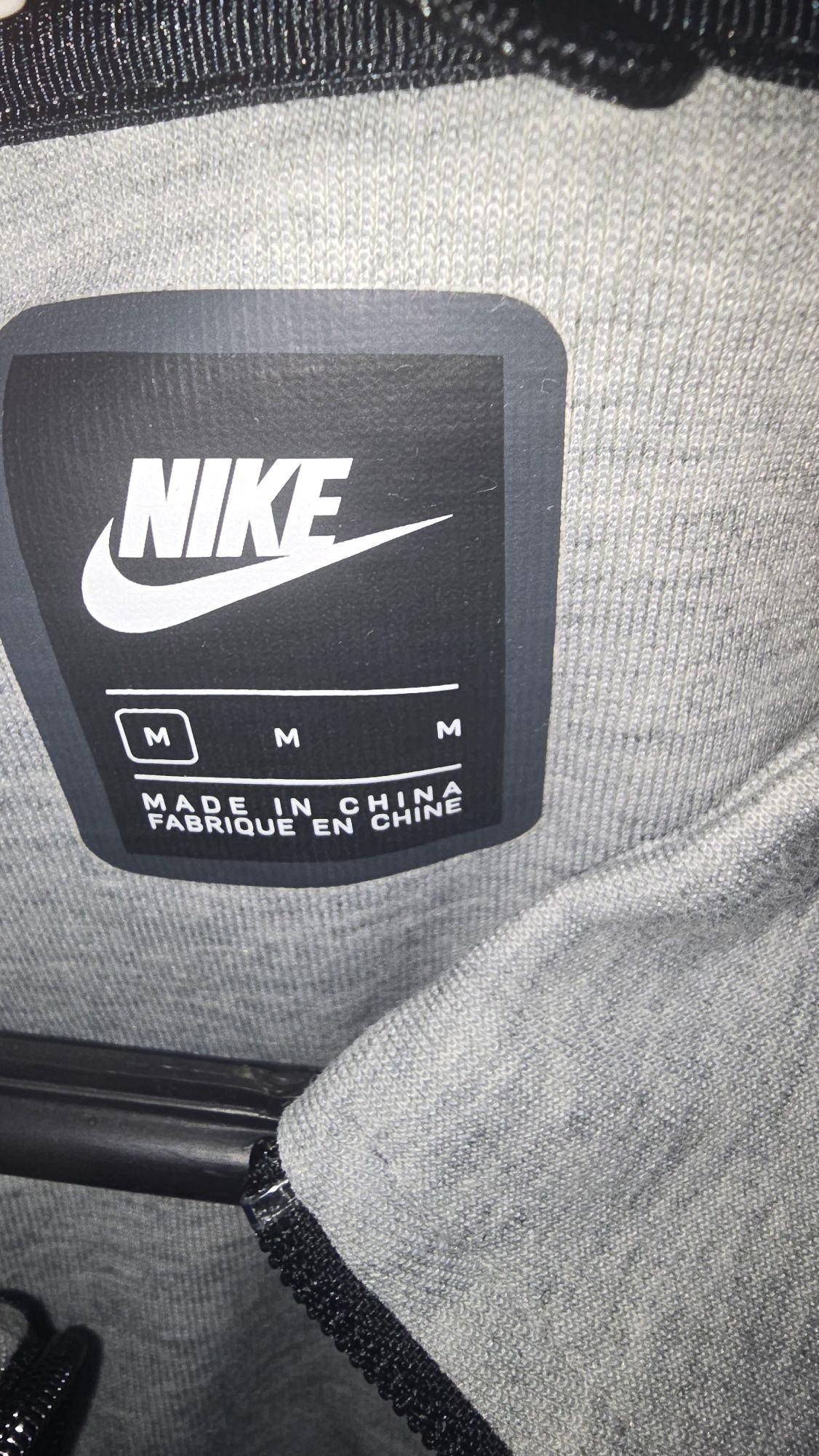 Суичър Nike нов сив М