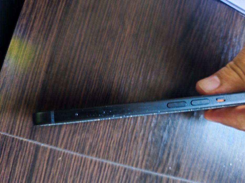 Iphone 15/128GB в гаранция