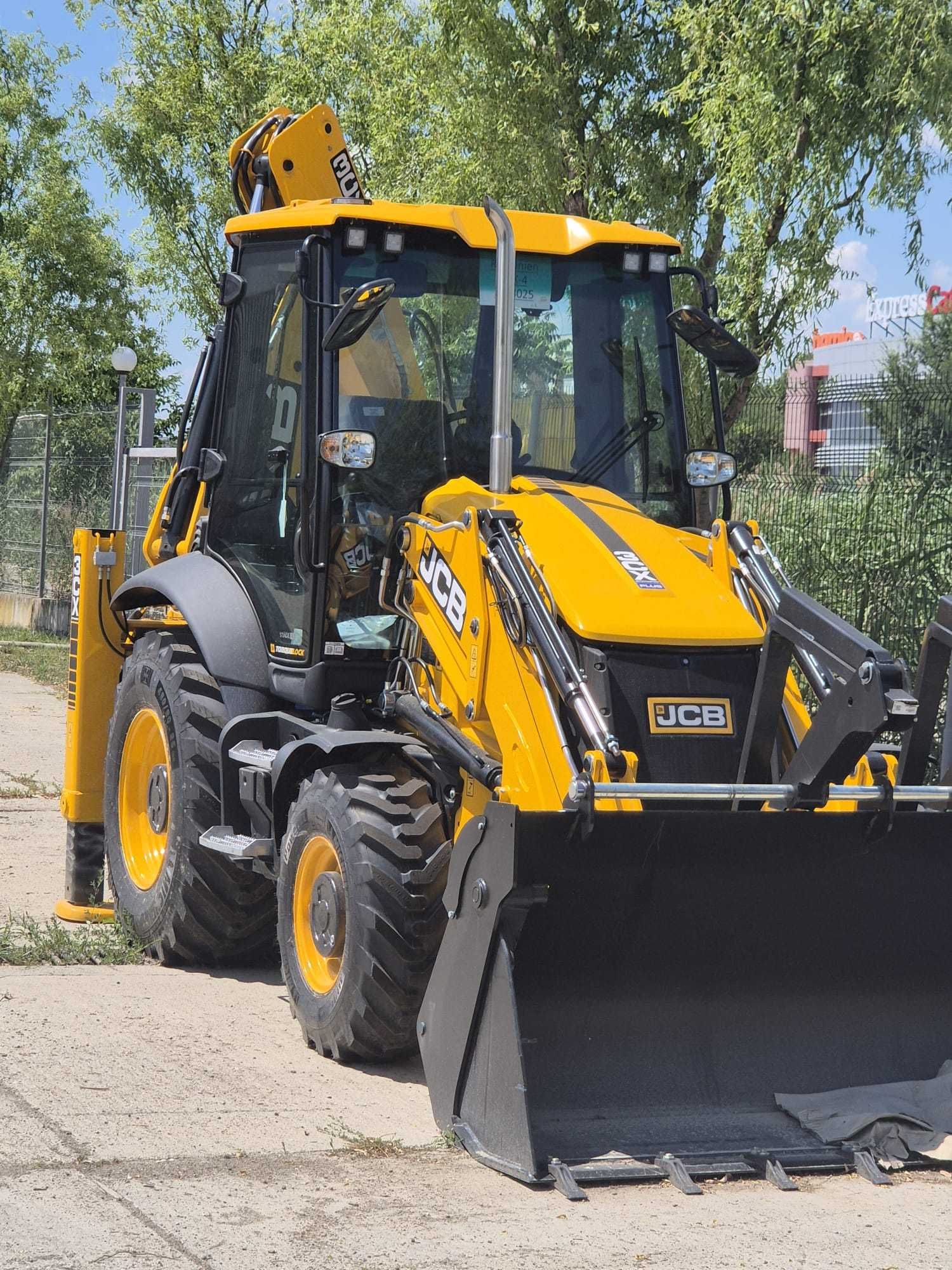 Inchiriez Excavator, Buldoexcavator si camion
