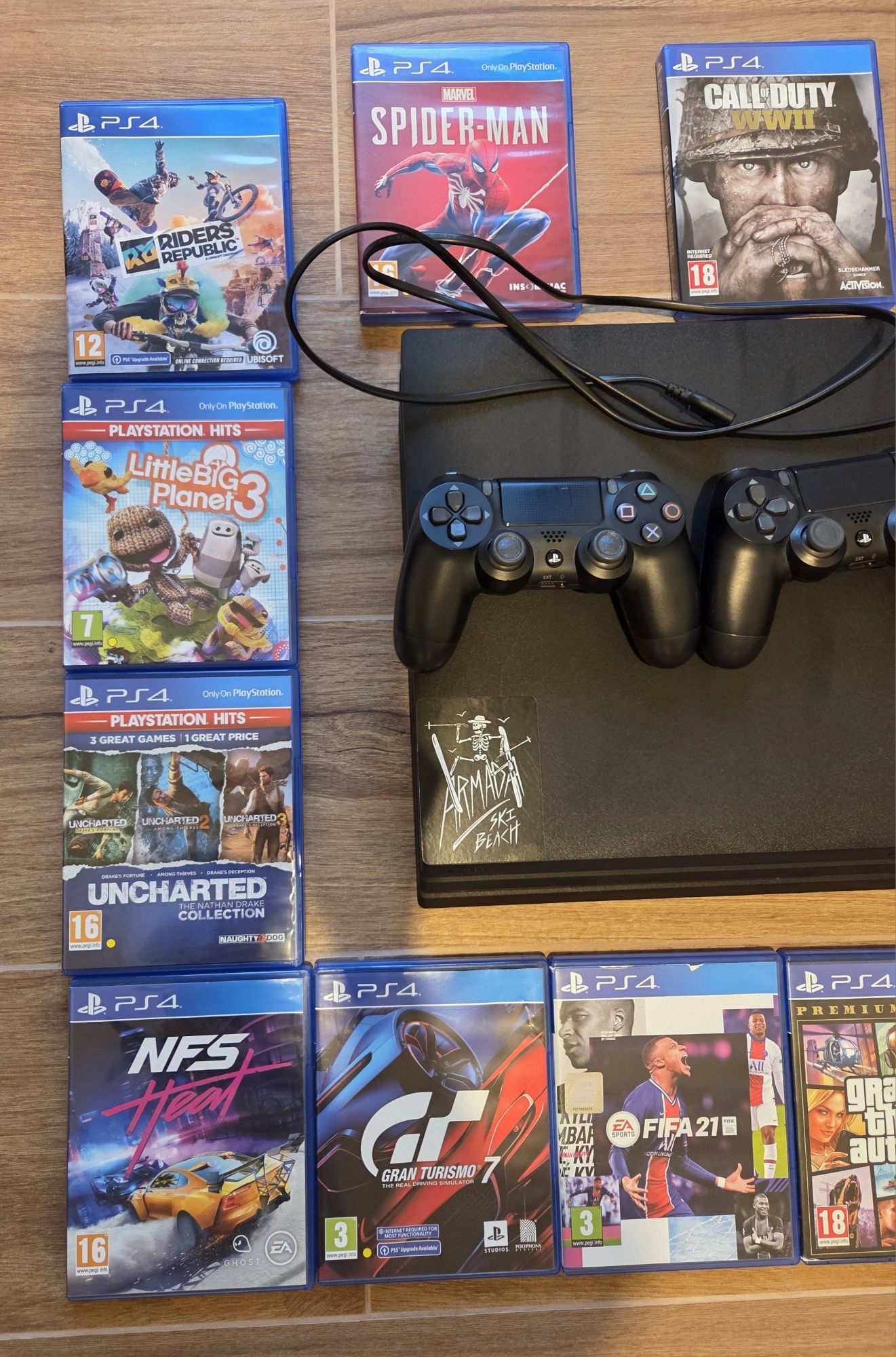 Playstation 4 pro, волан с педали и игри