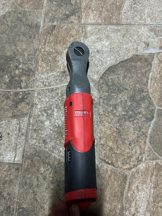 Clichet milwaukee M12