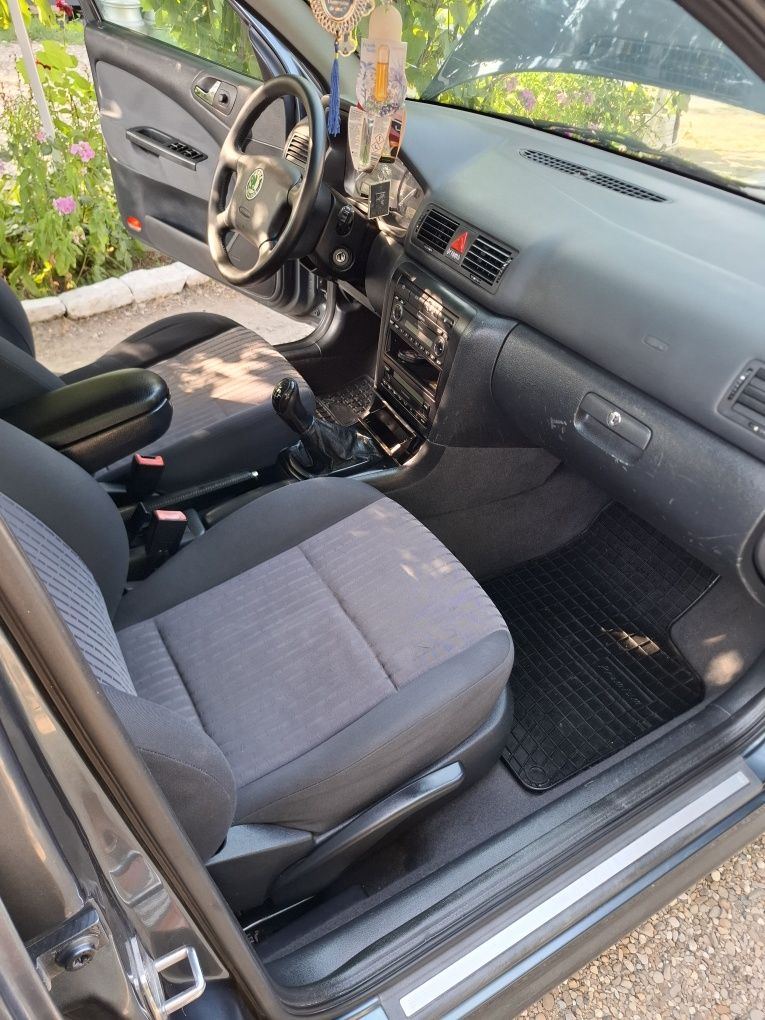 Skoda Octavia l /An 2005/Motor 1.6 Benzină/G.P.L OMOLOGAT