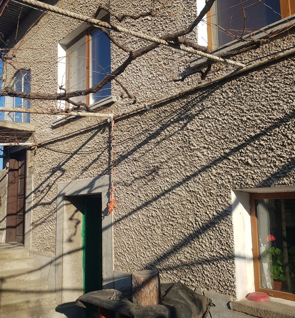 Продава се Къща в Сапарева баня - 85 кв.м за 894 €/кв.м - Снимка #1