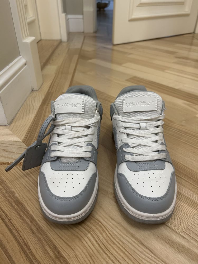 Off White Out of Office 42